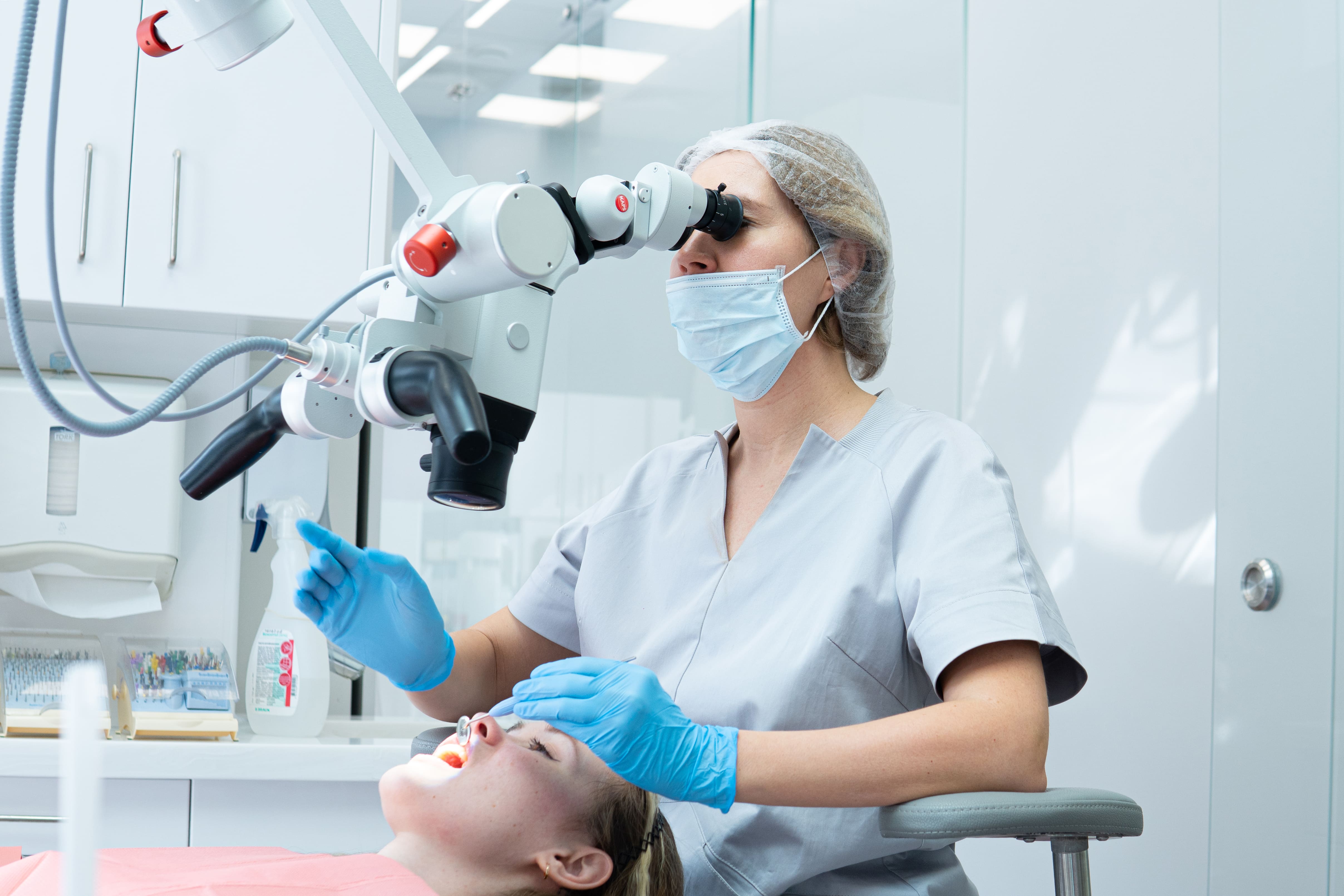 Опасно ли ставить зубные импланты?